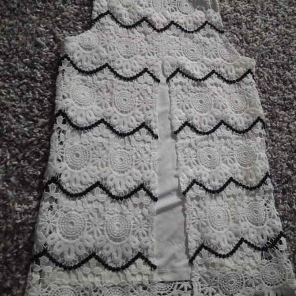 CLASSY LACE TOP Black&White XS - Picture 5 of 5